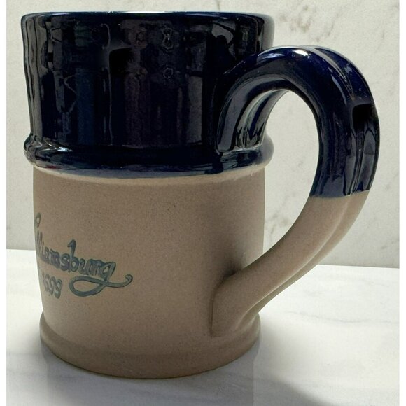 Williamsburg Commemorative Mug Cobalt Blue Glaze Tan Salt Stoneware Finish 1699 - Picture 3 of 3